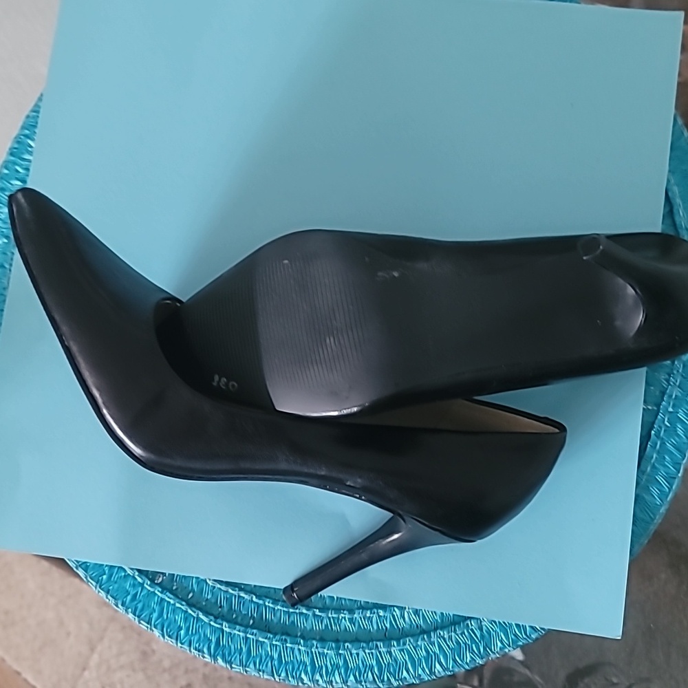 Nine West Women's Shoes Black Leather Sz 8.5 Heels Sleek Professional Career - Picture 10 of 12